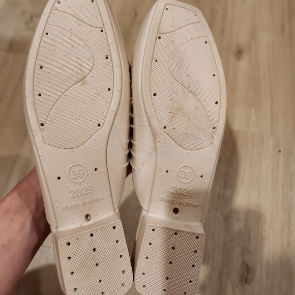 Lightweight Waterproof Mules - Picture 5 of 6